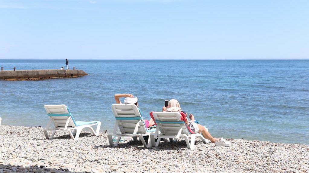 94% крымских пляжей получили разрешение на работу.