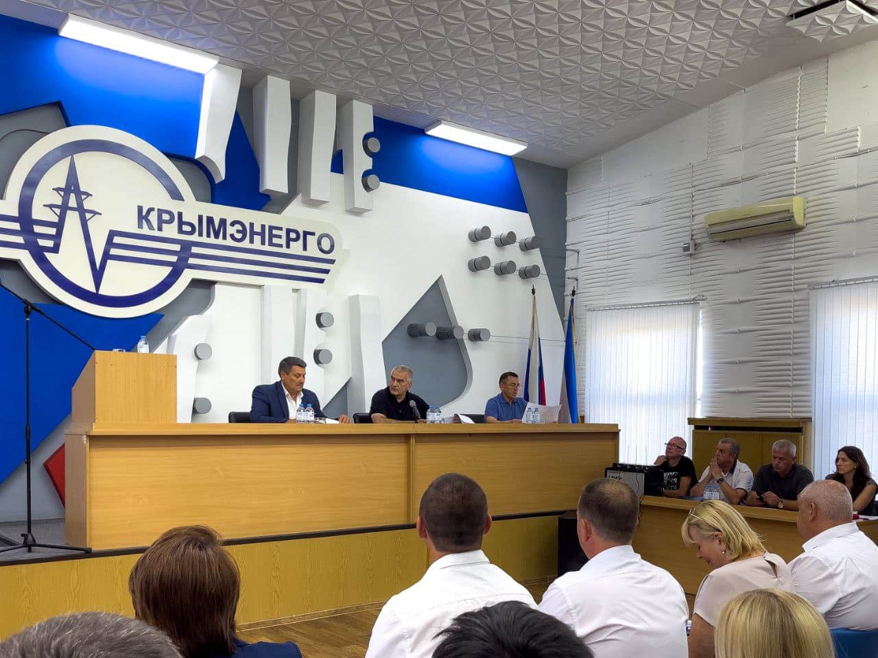 Крымские полицейские раскрывают коррупционные схемы в «Крымэнерго»