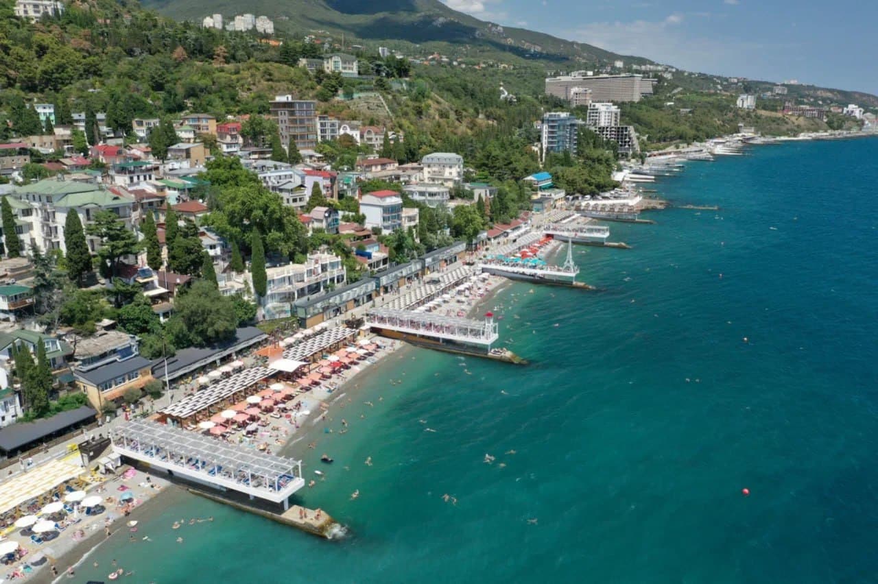 В Крыму идёт подготовка 340 пляжей для курортного сезона