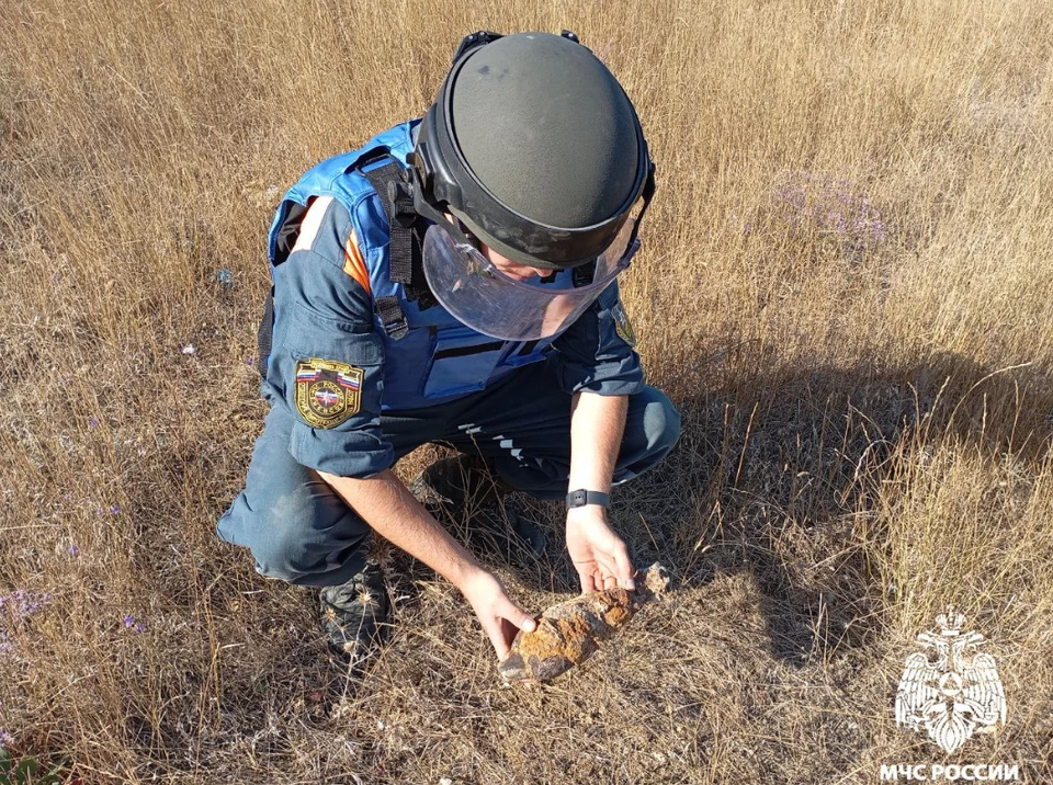 В Крыму уничтожили два боеприпаса времен ВОВ